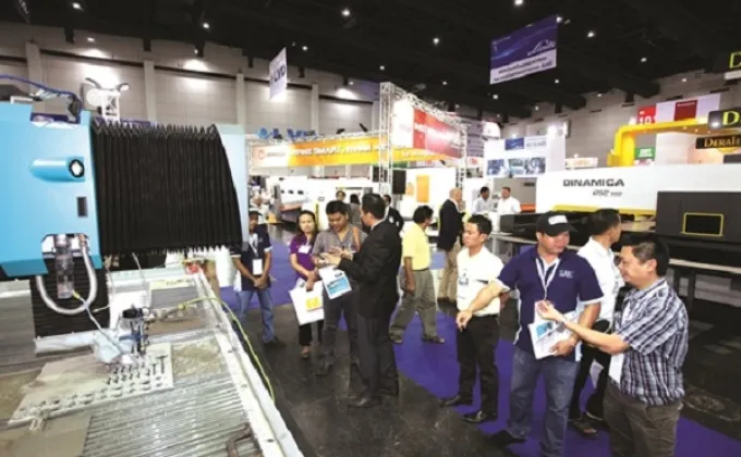 Sheet Metal Asia 2016 แผนกระตุ้นเศรษฐกิจลงทุนโครงสร้างพื้นฐาน