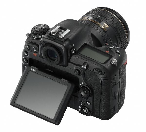 D500 กล้อง DSLR ฟอร์แมต DX ของนิคอน มอบสุดยอดแห่งสมรรถนะเทียบกล้อง D5 ในรูปทรงกะทัดรัด น้ำหนักเบา