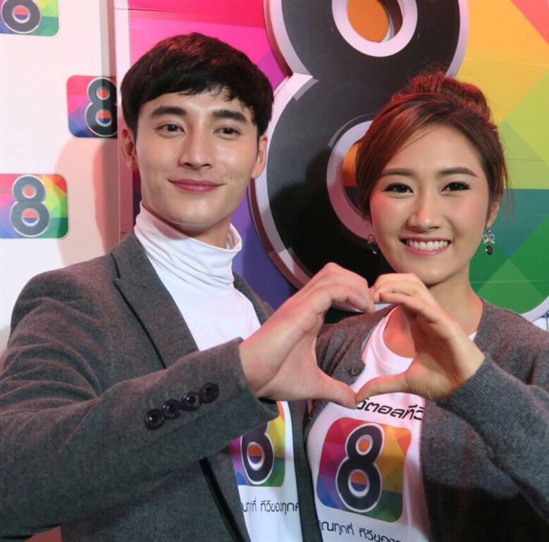 Gossip News: มิตติ้งแฟนคลับ เป๊ก ยีนส์ คู่จิ้นจากละคร มงกุฎริษยา