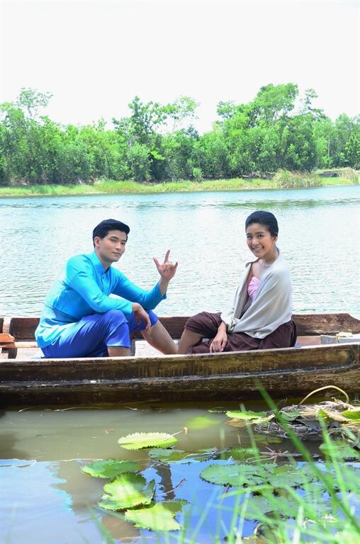 “เรือนร้อยรัก” เปิดฉาก “พ่อแง่แม่งอน” “หนูนา-ตูมตาม” โชว์ลีลาพระนาง “คู่กัด”