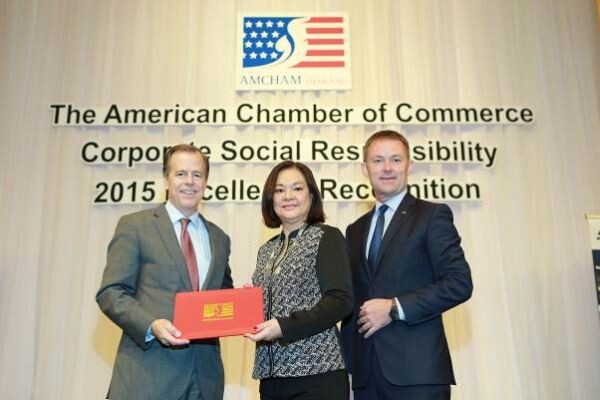 ภาพข่าว: เจอเนสส์ได้รางวัล AMCHAM CSR Awards