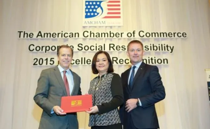 ภาพข่าว: เจอเนสส์ได้รางวัล AMCHAM