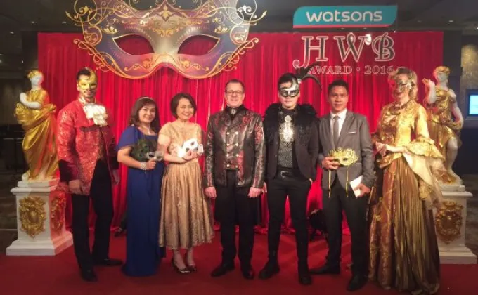 ภาพข่าว: รางวัล HWB 2016 –