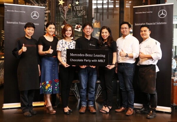 ภาพข่าว: เมอร์เซเดส-เบนซ์ ลีสซิ่ง จัดกิจกรรม“Chocolate Party with MBLT”ชวนลูกค้าคนพิเศษรังสรรค์เมนูช็อคโกแลตสุดพรีเมี่ยม เอ็กซ์คลูซีฟเฉพาะเจ้าของรถยนต์เมอร์เซเดส-เบนซ์ เท่านั้น