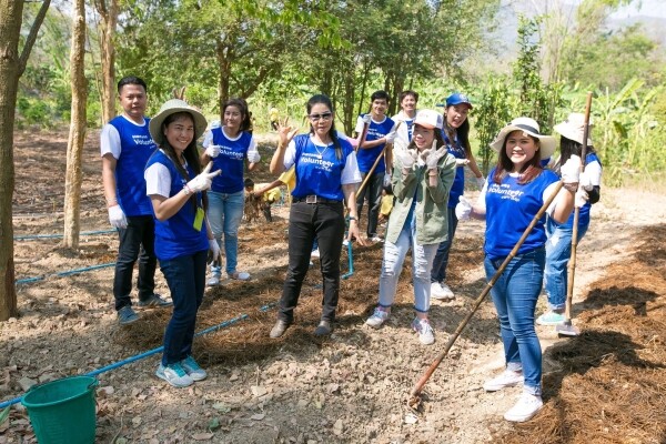 ภาพข่าว: ซัมซุงสานต่อโครงการ “Samsung Make a Wish – ซัมซุง สานฝัน แบ่งปันเพื่อน้อง”จับมือมูลนิธิศุภนิมิตฯ และคู่ค้าในเพชรบุรี รวมพลังอาสาสมัคร ลงพื้นที่ ณ โรงเรียน อ.ฮ. ลิงค์ อ.แก่งกระจาน จ. เพชรบุรี