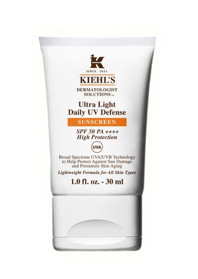 Kiehl’s Ultra Light Daily Uv Defense “อย่าปล่อยให้ผิวสวยถูกทำร้ายให้ร่วงโรยก่อนวัยด้วยแสงแดด” ผลิตภัณฑ์กันแดด 2 สูตรคุณภาพจากคีลส์ เพื่อปกป้องพร้อมฟื้นบำรุง ช่วยชะลอสัญญาณแห่งวัย พร้อมคุ้มกันผิวจากอันตรายของแสงแดด