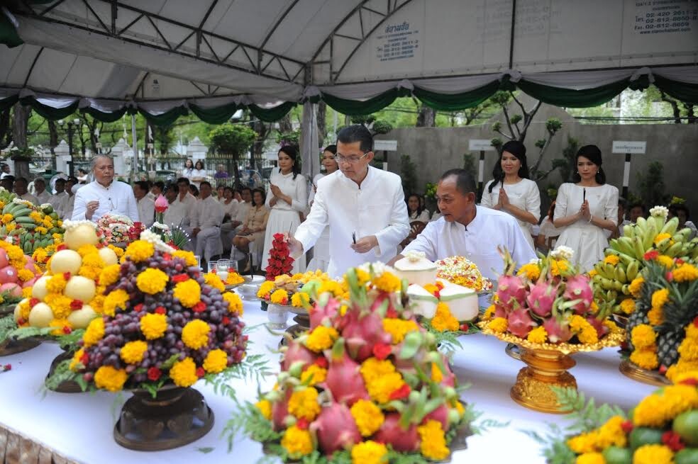 กระทรวงเกษตรและสหกรณ์ จัดพิธีบวงสรวงบูรพกษัตริย์ องค์พระพิรุณทรงนาค และสิ่งศักดิ์สิทธิ์ประจำกระทรวง ก่อนพระราชพิธีพืชมงคลจรดพระนังคัลแรกนาขวัญ 2559