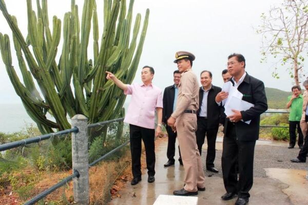 ภาพข่าว: อธิบดีกรมธนารักษ์ลงพื้นที่ตรวจสอบสภาพข้อเท็จจริงการบุกรุกที่ราชพัสดุที่อยู่ในความครอบครองดูแลของกองทัพเรือ