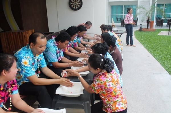 ภาพข่าว: โรงแรมเซ็นทาราพัทยา ต้อนรับ และจัดทำบุญครั้งใหญ่เนื่องในโอกาสที่โรงแรมครบรอบ 5 ปี