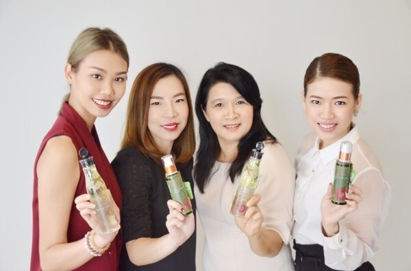 EARTHs ขอแนะนำ 2 ผลิตภัณฑ์ทำความสะอาดผิวสุดล้ำลึกใหม่ล่าสุด!!Earths Skin Food 2 Phase Makeup Remover และ Cactus Cleansing Water Base