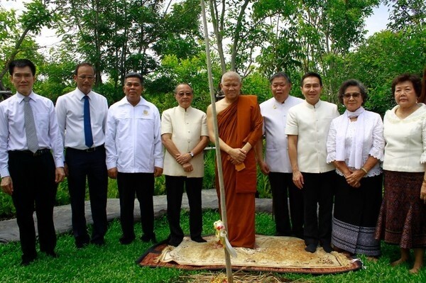 ภาพข่าว: ร่วมพิธีปลูกหน่อพระศรีมหาโพธิ์ตรัสรู้ฯ เพื่อสืบทอดพระพุทธศาสนา