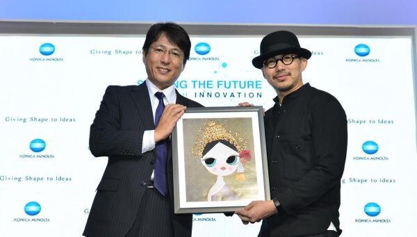 โคนิก้า มินอลต้า จัดงาน Shaping The Future Through Innovation เผยโฉมกลุ่มผลิตภัณฑ์ใหม่ประกาศศักยภาพพร้อมรุกธุรกิจปี 59 นำร่องด้วยเครื่องเคลือบสปอร์ต ยูวี แบบ 3 มิติ ระบบดิจิตอล แท่นพิมพ์ดิจิตอล ขาว-ดำ สแกนสี และเครื่องดิจิตอลมัลติฟังก์ชั่น 6 รุ่นใหม่