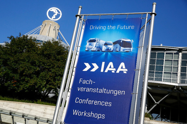 ขอเชิญชมงานรถยนต์เพื่อการพาณิชย์ที่ยิ่งใหญ่ที่สุดในยุโรป " 66th IAA Commercial Vehicles 2016" ณ เมืองฮันโนเวอร์ ประเทศเยอรมนี