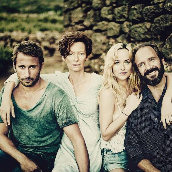 Movie Guide: แบรนด์ดัง คริสเตียน ดิออร์ จัดเต็ม ออกแบบชุดสวย ให้ทิลดา สวินตันใน A bigger Splash : ซัมเมอร์ร้อนรัก