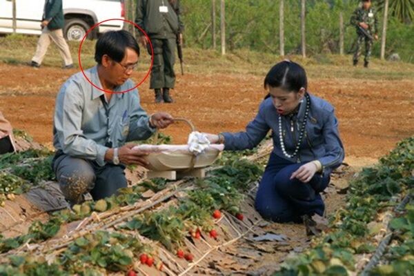 วธ. เตรียมจัดงานเฉลิมพระเกียรติสมเด็จพระเจ้าลูกเธอ เจ้าฟ้าจุฬาภรณวลัยลักษณ์ อัครราชกุมารี เนื่องในโอกาสวันคล้ายวันประสูติ 4 กรกฎาคม 2559 ตามหาบุคคลในภาพแห่งความทรงจำ 5 ภาพ – จัดแสดงดนตรีกู่เจิง