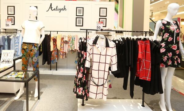 เปิดตัว อาลิย่า (Aaliyah) แบรนด์เสื้อผ้าน้องใหม่สไตล์แคชชวลชิค รุกตลาดเจาะกลุ่มสาวยุคใหม่ เรียบง่ายแต่ดูดี