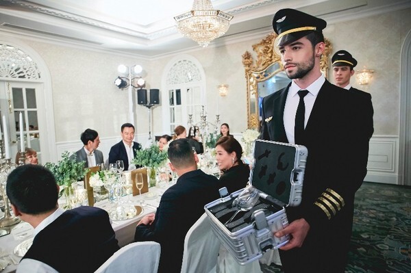 RIMOWA THAILAND จัดงาน 'ริโมว่า เอ็กซ์คลูซีฟ ซิตดาวน์ ดินเนอร์’ ฉลองเปิด RIMOWA สาขาแรก ในโรงแรมระดับ 5 ดาวของเมืองไทย