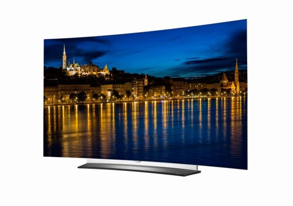 คมชัดทุกองศา เต็มตาทุกเฉดสีกับทีวีจอโค้ง LG OLED TV รุ่น C6T