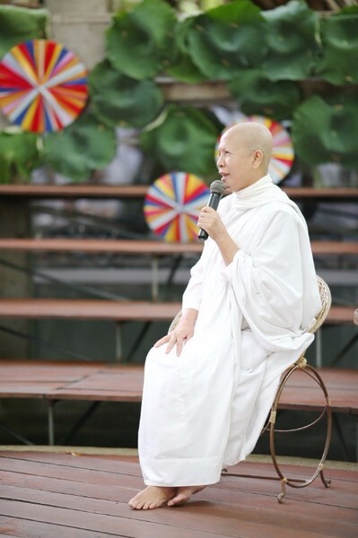 เสถียรธรรมสถาน เปิดโครงการ “ธรรมาศรม”มอบด้วย “หัวใจ” คืนให้ด้วย “รัก”