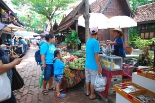 จัดต่อเนื่องงานสยามสามฤดูเที่ยวฟรีตลาดบก เมืองโบราณ สมุทรปราการ