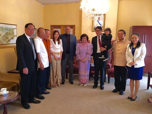 ภาพข่าว: สมเด็จพระราชาธิบดีเลตซีที่3 ทรงพระกรุณาโปรดให้ อภิชาติ สุดแสวง กงสุลกิตติมศักดิ์ เข้าเฝ้าฯ ณ.พระราชวังหลวง กรุงมาเซรู ประเทศเลโซโท