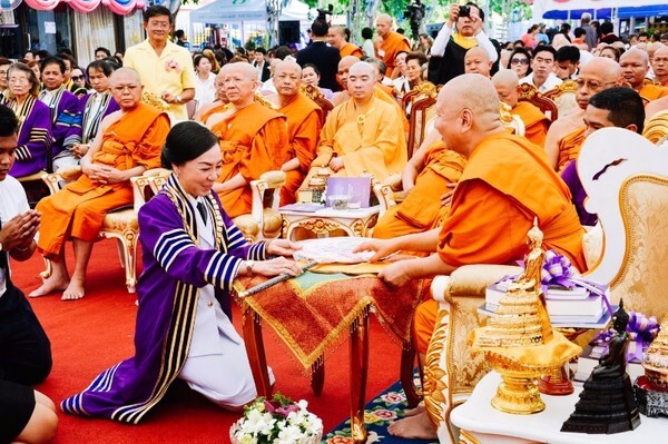 มรภ.บ้านสมเด็จเจ้าพระยา ถวายปริญญาปรัชญาดุษฎีบัณฑิตกิตติมศักดิ์ แด่พระพรหมบัณฑิต (ประยูร ธมฺมจิตฺโต)