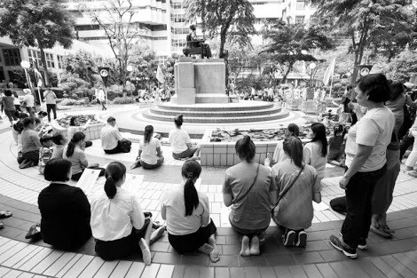 ภาพข่าว: เดอะไพร์มอิงลิช ร่วมถวายความอาลัยแด่พระบาทสมเด็จพระปรมินทรมหาภูมิพลอดุลยเดช