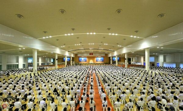 วัดพระธรรมกายจัดพิธีบำเพ็ญกุศล สัตตมวาร ถวายพระบรมศพ  พระบาทสมเด็จพระปรมินทรมหาภูมิพลอดุลยเดช