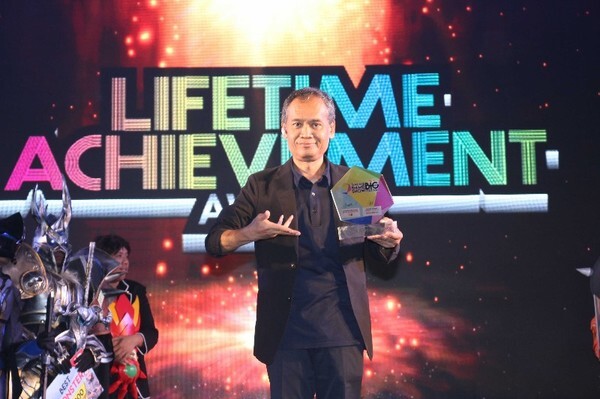 ขวัญใจคอการ์ตูน “น้าต๋อย เซมเบ้” รับรางวัล “Lifetime Achievement Award” ในงาน THAILAND GAME SHOW BIG FESTIVAL 2016