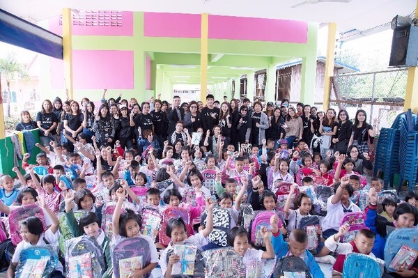 เบนซ์ จิรโรจน์ และแฟนคลับร่วมโครงการ "สานต่อที่พ่อทำ"