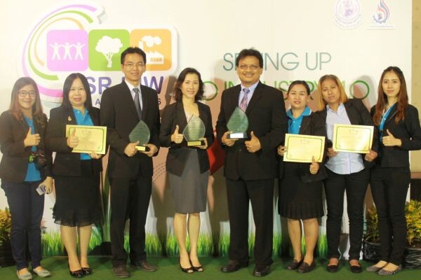 ปลัดกระทรวงอุตสาหกรรม มอบรางวัล CSR-DIW Continuous Award 2016 แก่ บมจ.เดลต้า อีเลคโทรนิคส์ (ประเทศไทย)