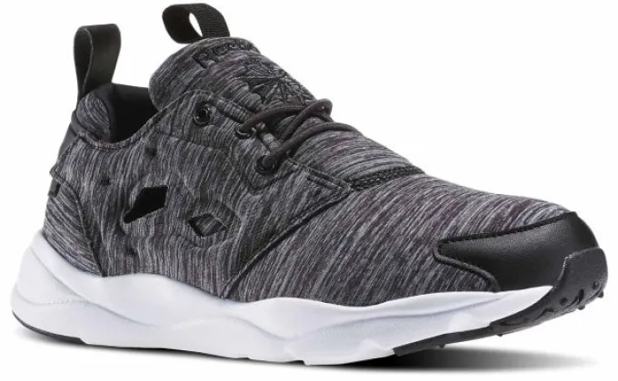 REEBOK FURY LITE JERSEY รองเท้าสนีกเกอร์ดีไซน์เท่ๆกับสไตล์ที่กำลังอินเทรนด์