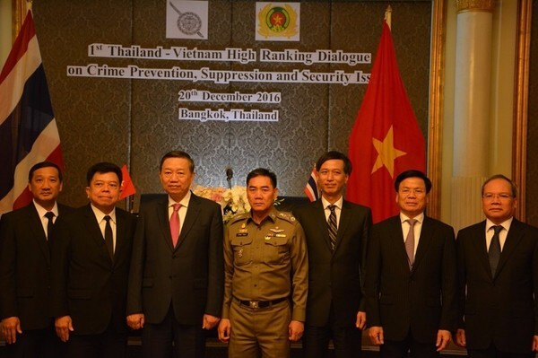 ภาพข่าว: งานแถลงข่าว การประชุมร่วมระหว่างสำนักงานตำรวจแห่งชาติและกระทรวงความมั่นคงสาธารณะแห่งเวียดนาม ระดับบริหาร ครั้งที่ 1