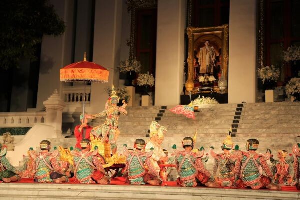 สถาบันบัณฑิตพัฒนศิลป์แสดงความสำนึกในพระมหากรุณาธิคุณ “บรมครูศาสตร์ศิลป์แผ่นดินไทย”