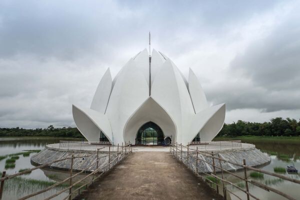 อีซูซุ ร่วมสนับสนุนงานวิ่งเพื่อมรดกโลกทางวัฒนธรรมครั้งแรกที่  “ยูนิค รันนิ่ง บ้านเชียง มาราธอน 2017” วันอาทิตย์ที่ 19 กุมภาพันธ์ ศุกนี้