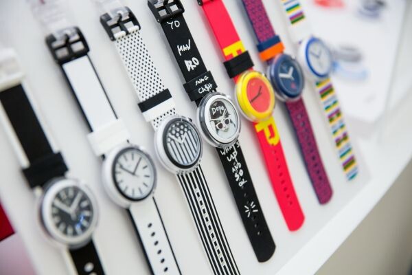 Swatch Pop-up Store ดีไซน์พิเศษ แห่งเดียวในเอเชีย พร้อมแล้วสำหรับ คอลเลคชั่น SPRING & SUMMER 2017 เปิดตัวอย่างสนุกสนานที่สยามพารากอนภายใต้ชื่องาน Time to Swatch!