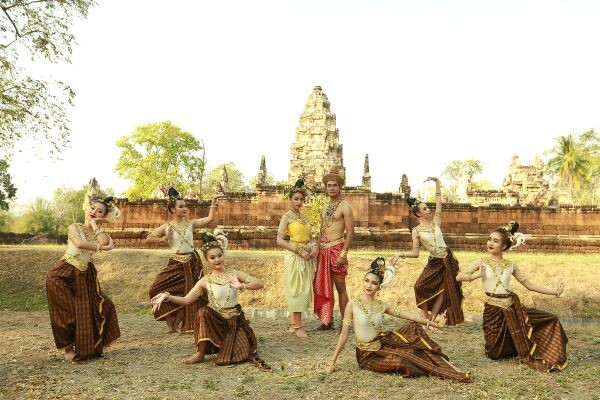 สระแก้วจัดงาน “มาฆปูรมีศรีสระแก้ว” คู่งาน“มาฆบูชาอาเซียนสานสัมพันธไมตรีในมิติพระพุทธศาสนา”การแสดงแสง สี เสียง ณ ปราสาทสด๊กก๊อกธม จังหวัดสระแก้วหวังส่งเสริมท่องเที่ยวเชิงวัฒนธรรม กระตุ้นเศรษฐกิจในจังหวัด