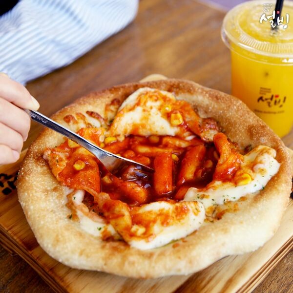 NEW ITEM! 'Sulbing Cheese Tteokbokki Pizza’ รสชาติใหม่ที่ต้องลิ้มลองจากซอลบิง