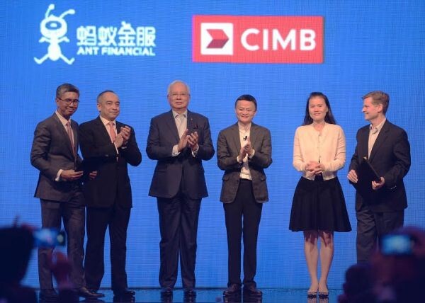 CIMB จับมือ Alipay เปิดช่องทางชำระเงินในมาเลเซีย สร้างประสบการณ์ชำระเงินที่ไม่สะดุดให้กับนักท่องเที่ยวจีนในมาเลเซีย