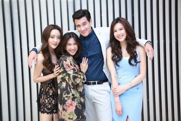 “วิลลี่” ดี้ด๊า ควบ 3 สาวต่างสไตล์