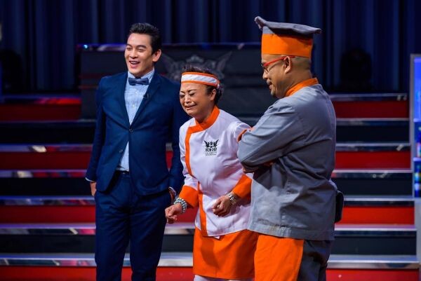 ทีวีไกด์: รายการ "เชฟกระทะเหล็ก ประเทศไทย (Iron Chef Thailand)" “โย่ง อาร์มแชร์” ปะทะ “เจนนิเฟอร์ คิ้ม” ใน “สุดยอดเซเลบริตี้เชฟ เชฟกระทะเหล็กประเทศไทย Iron Chef Celebrity Iron Chef Thailand”