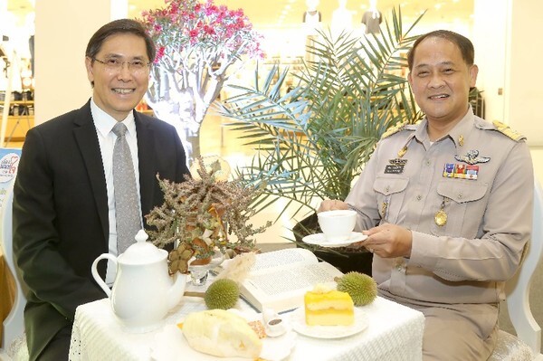 “ซีพีเอ็น” จับมือ “จ.นนทบุรี” ประกาศจัดงาน “เมืองนนท์ร่วมใจ สานพลังประชารัฐ” นำ “ของดีเมืองนนทบุรี” มาจัดแสดงให้ชมและช้อปอย่างจุใจ ณ เซ็นทรัลพลาซา 3 สาขา