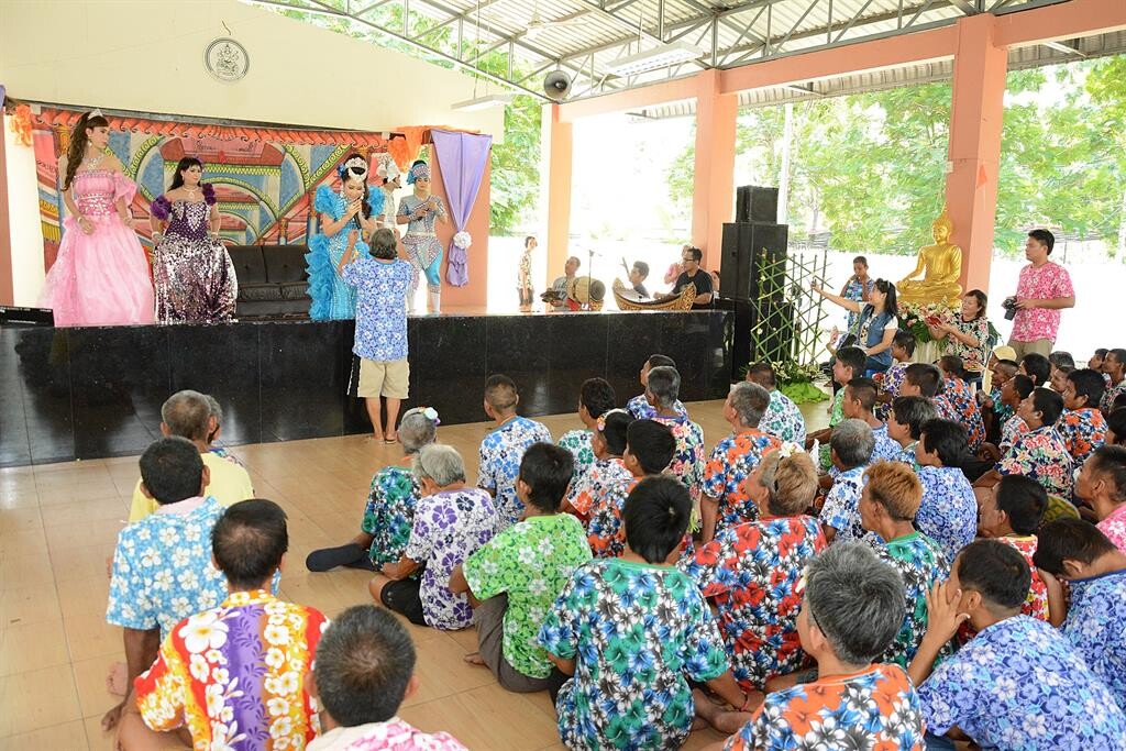 จิตอาสาไทยประกันชีวิต ส่งความสุข มอบรอยยิ้ม  ต้อนรับเทศกาลปีใหม่ไทย