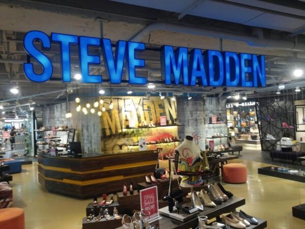 Steve Madden Final Sale ลดส่งท้ายตั้งแต่บัดนี้ ณ ช็อปสตีฟ แมดเด้น สยามเซ็นเตอร์ชั้น 2