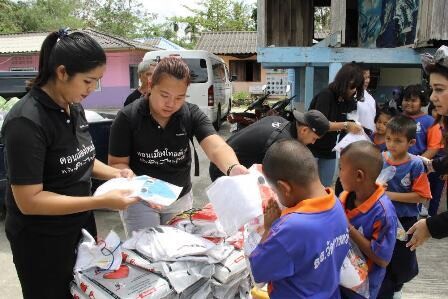 พนักงานโทลล์เวย์ผนึกกำลังทำกิจกรรม “ภาคีเครือข่าย คืนชีวิต คืนชุมชน ให้คนใต้”