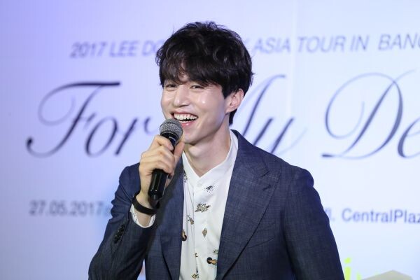 มันก็จะคิดถึงหน่อยๆ 'ลุงยม’ เรียกคืนหัวใจสาวไทยในรอบ 9 ปี '2017 LEE DONG WOOK ASIA TOUR IN BANGKOK’