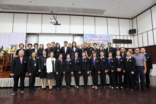 โรงงานยาสูบ เปิดโรงเรียนผู้สูงอายุ พร้อมรับสังคมผู้สูงวัย