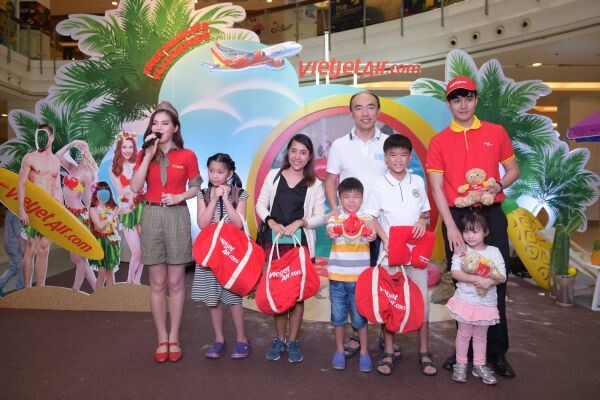 ไทยเวียตเจ็ทจัดกิจกรรม “Free Summer, Fly for Free Travel Fair” ณ ศูนย์การค้าเซ็นทรัลเวิลด์