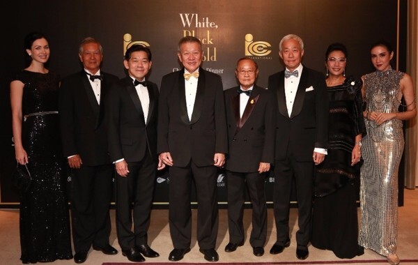 ภาพข่าว: ไอซีซี จัดงานแฟชั่นโชว์การกุศล “White Black & Gold Charity Gala Dinner” เพื่อรวบรวมรายได้จากการจัดงานทั้งหมดโดยไม่หักค่าใช้จ่าย มอบให้มูลนิธิอุทกพัฒน์ ในพระบรมราชูปถัมภ์