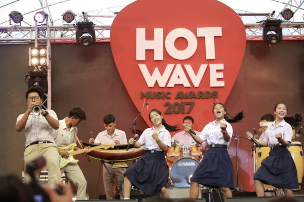 ชาว Hotwave Music Awards ร่วมสร้างปรากฎการณ์ ยอดคนดู Facebook Live รอบออดิชั่นมากกว่า 500,000 คน